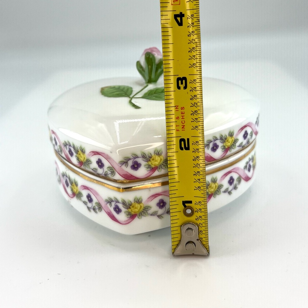 Berman & Anderson Heart Shaped Porcelain Rose Music Box Vintage 1979 Working - Picture 10 of 10